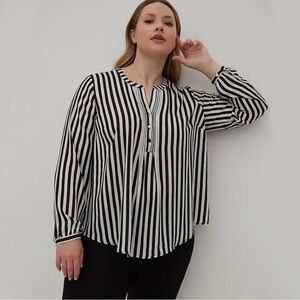 NWOT Torrid black and white striped button long sleeve blouse. 1x